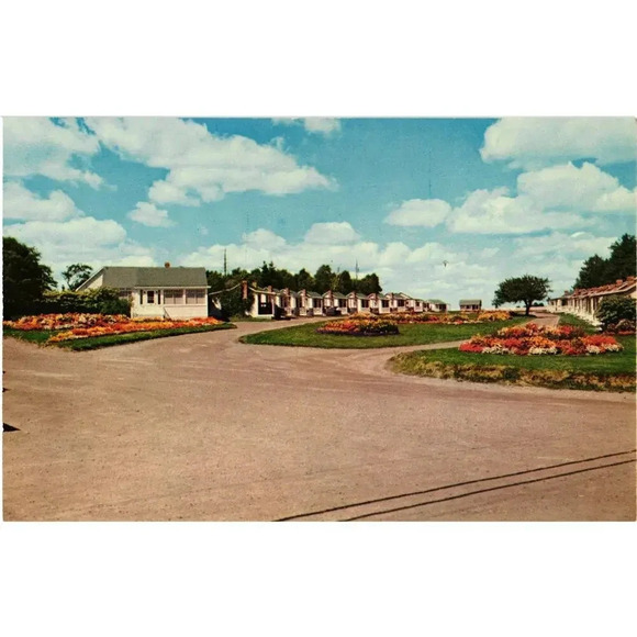 American Vintage Other - WHITE HOUSE LODGE MOTOR COURT Route 1,Saint John, New Brunswick Postcard